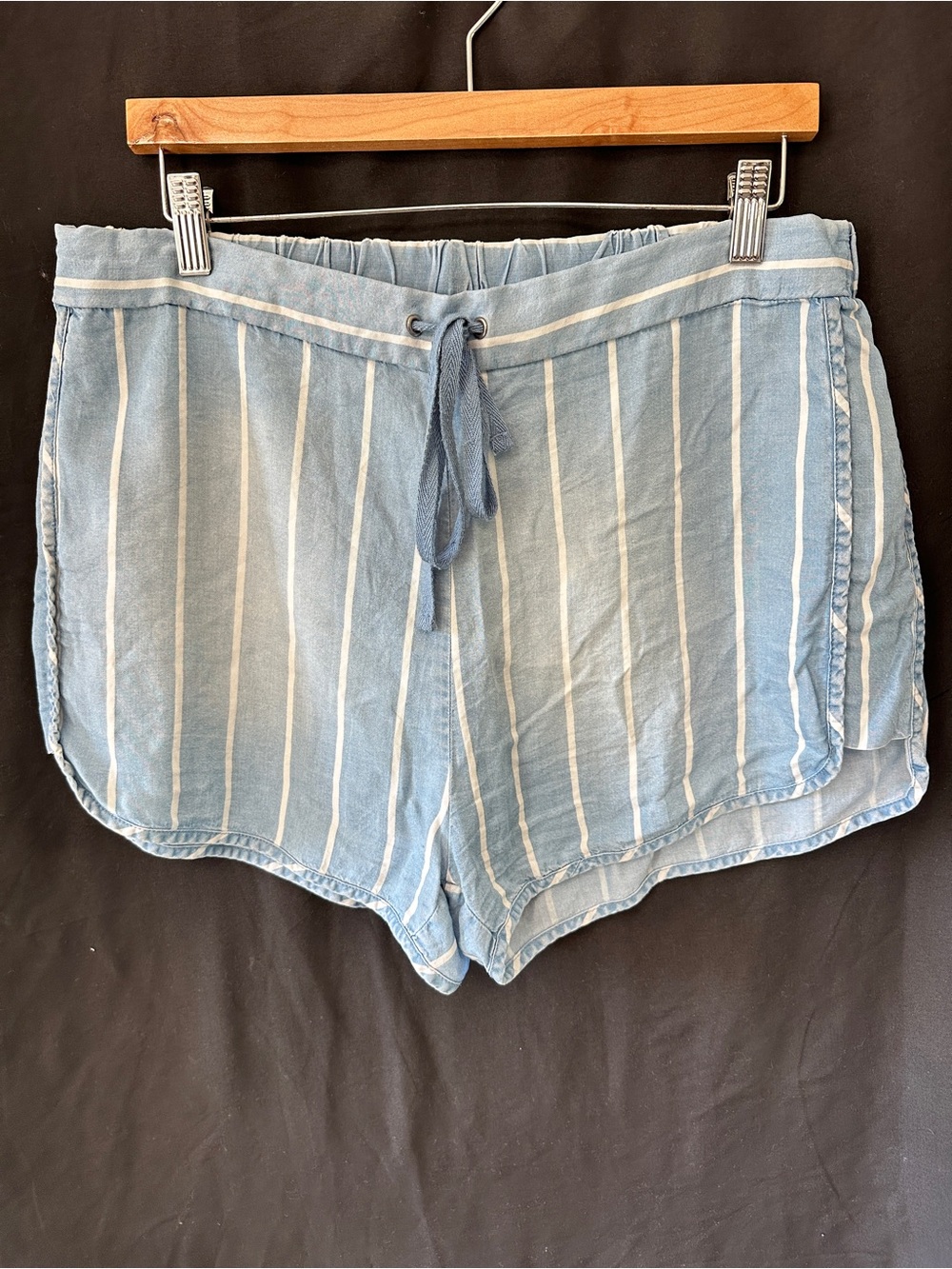 Light Blue Vertical Stripe Women’s Drawstring Shorts